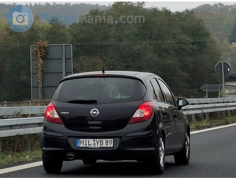MIL YB 89, Opel Corsa
