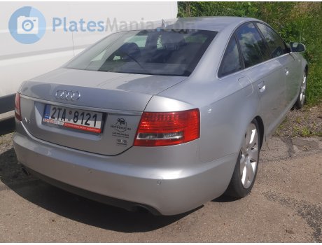 2TA 8121, Audi A6