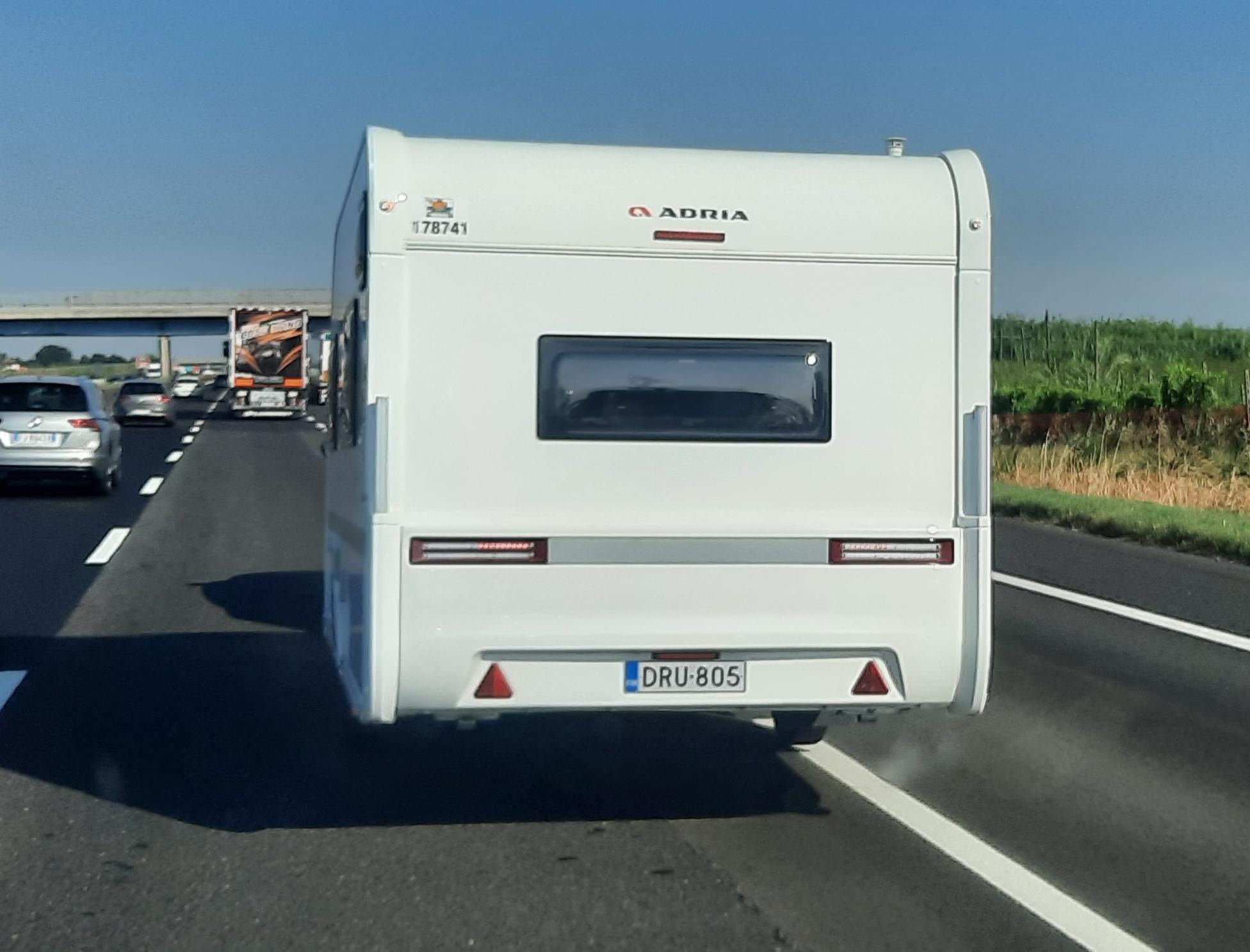 DRU-805, Adria 