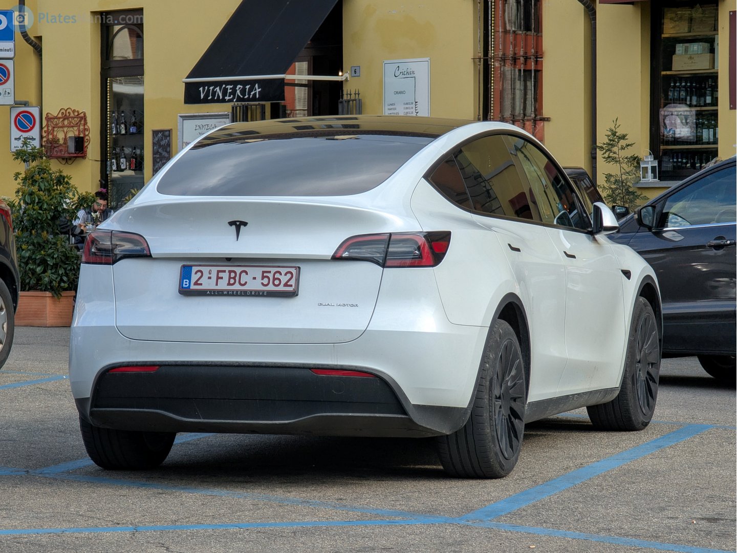 2-FBC-562, Tesla Model Y 1st gen (5YJY), 2020–2025
