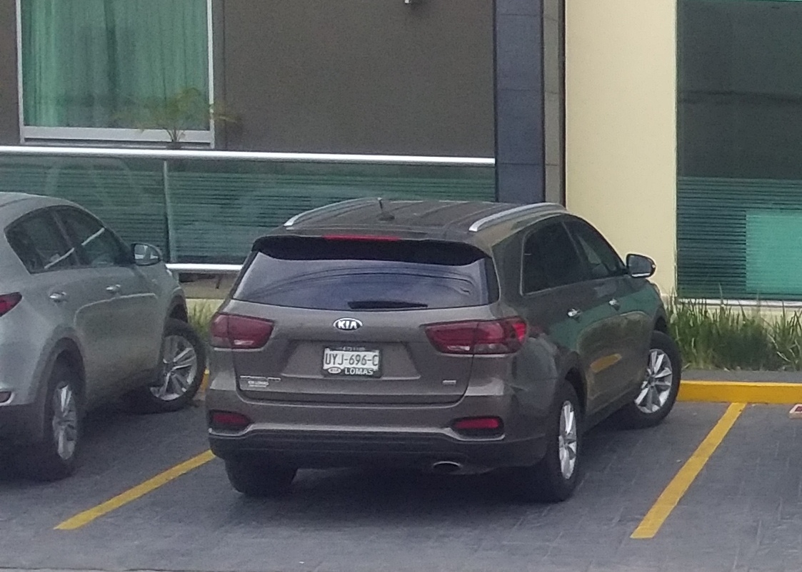 UYJ-696-C, Kia Sorento 3rd gen (Prime) (UM), 2014–2020