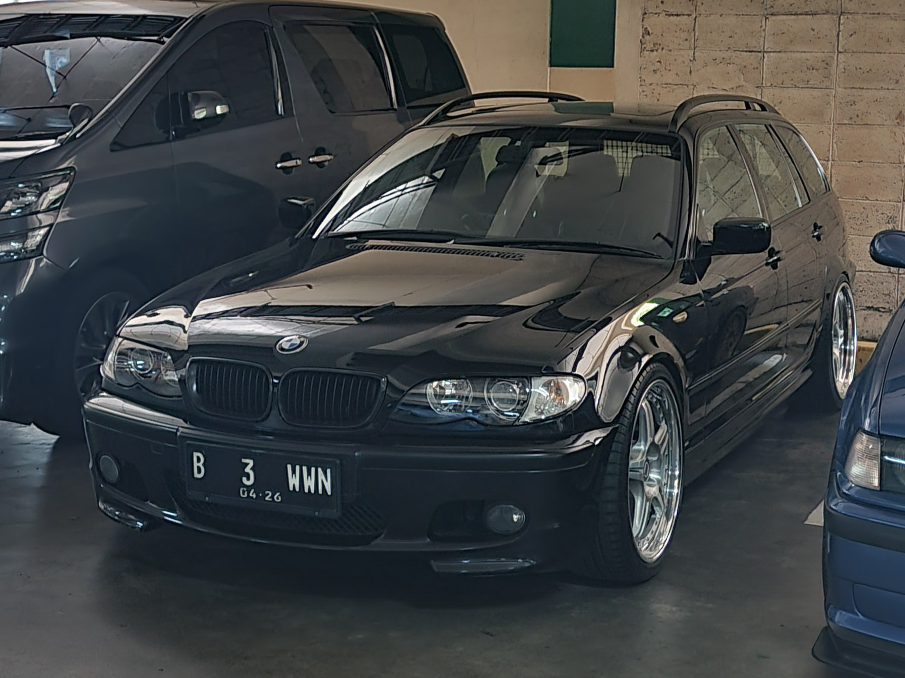 B 3 WWN, BMW 3 Series 4th gen Touring (E46), 1999–2005