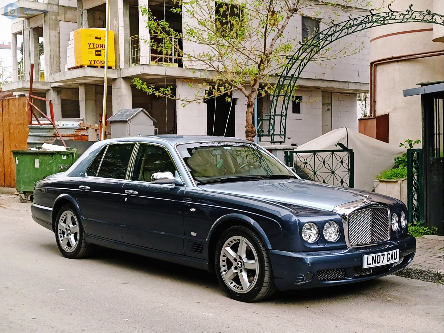 LN07GAU, Bentley Arnage 1st gen, facelift, 2005–2010