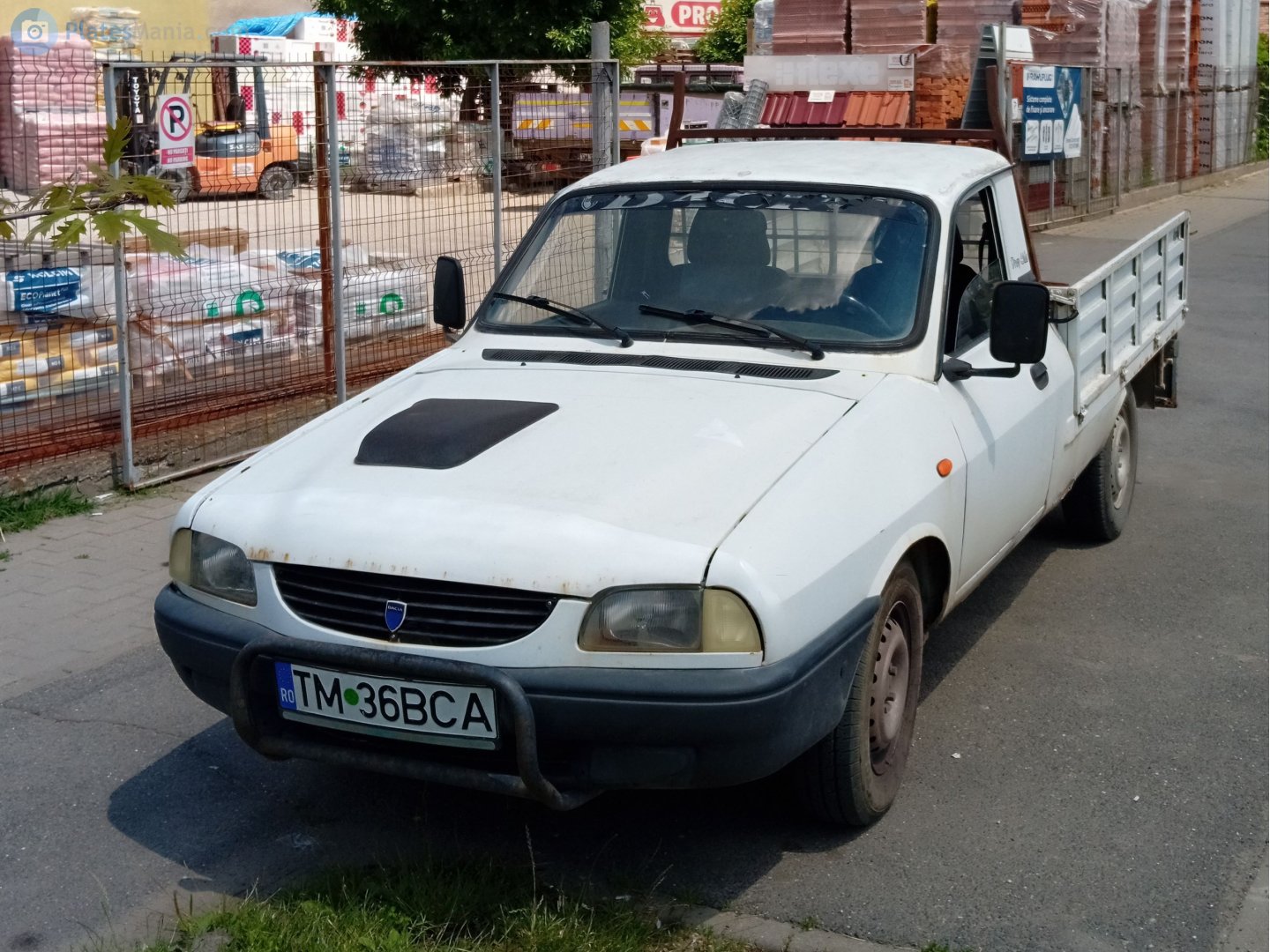 TM 36 BCA, Dacia Pick-Up 