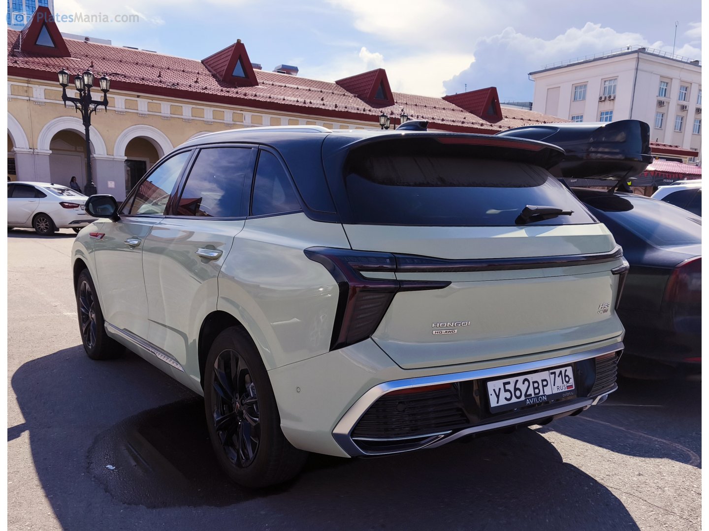 у 562 вр 716, Hongqi HS3 1st gen, 2023–