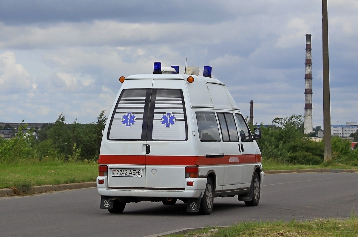 7242 AE-6, Volkswagen Transporter 4th gen Highroof Van (T4) (70/7D), 1990–2003
