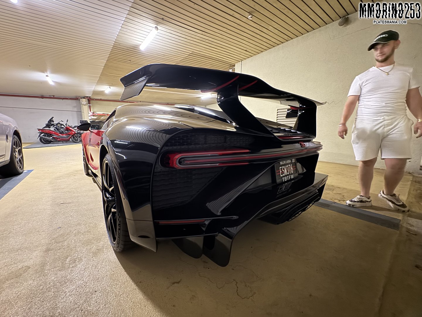 ESW376, Bugatti Chiron 2016–2024