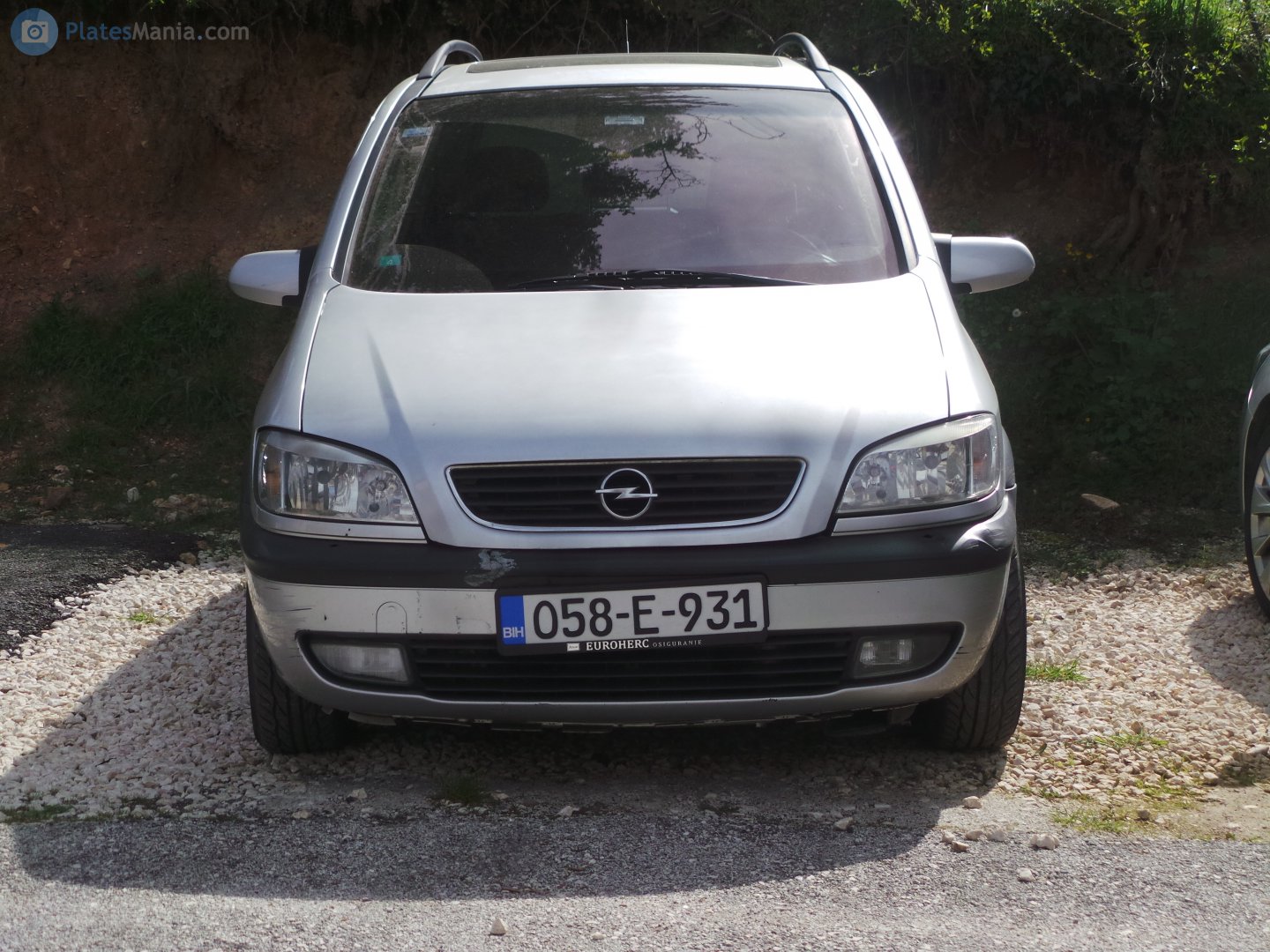 O58-E-931, Opel Zafira 