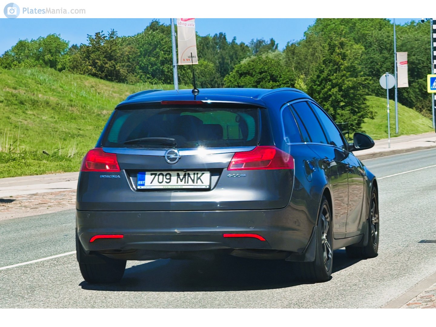 709 MNK, Opel Insignia 1st gen Sports Tourer (A; G09), 2008–2013