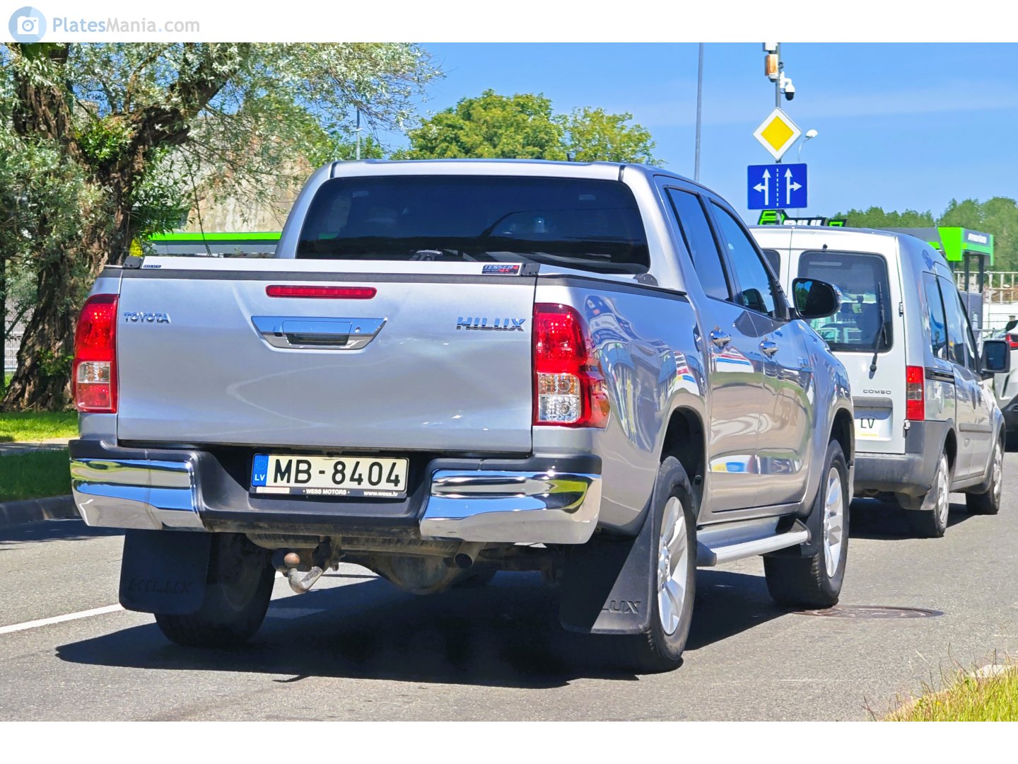 MB-8404, Toyota Hilux 8th gen (AN120/AN130), 2015–