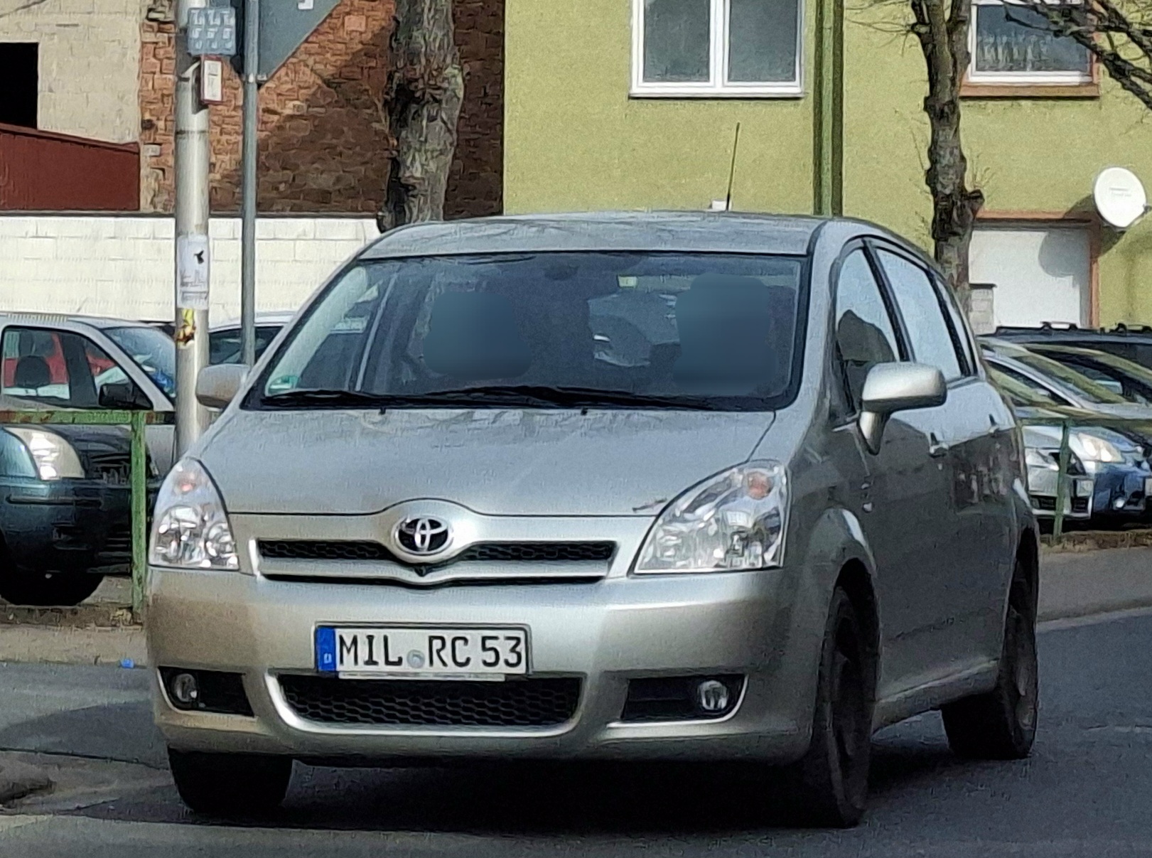 MIL RC 53, Toyota Corolla Verso 2nd gen (AR10), 2004–2009