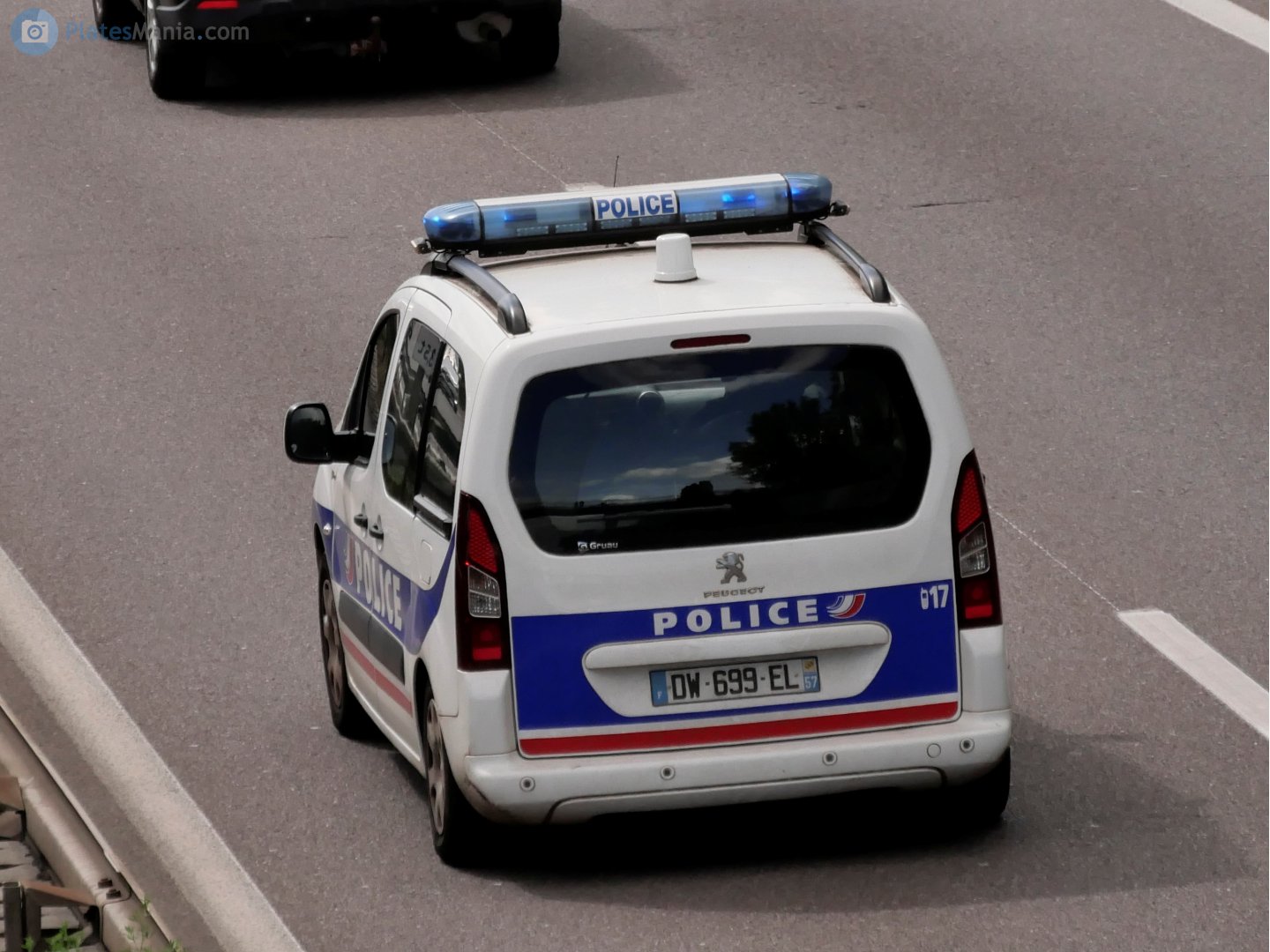 DW-699-EL, Peugeot Partner 2nd gen (B9), 2008–2018 (–2022 for CIS-market)