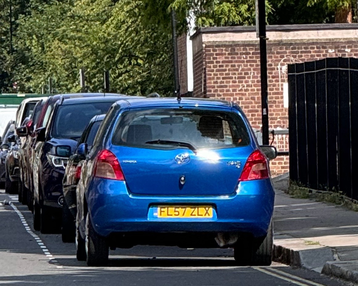 FL57ZLX, Toyota Yaris 2nd gen 5-door Hatch (XP90), 2005–2011