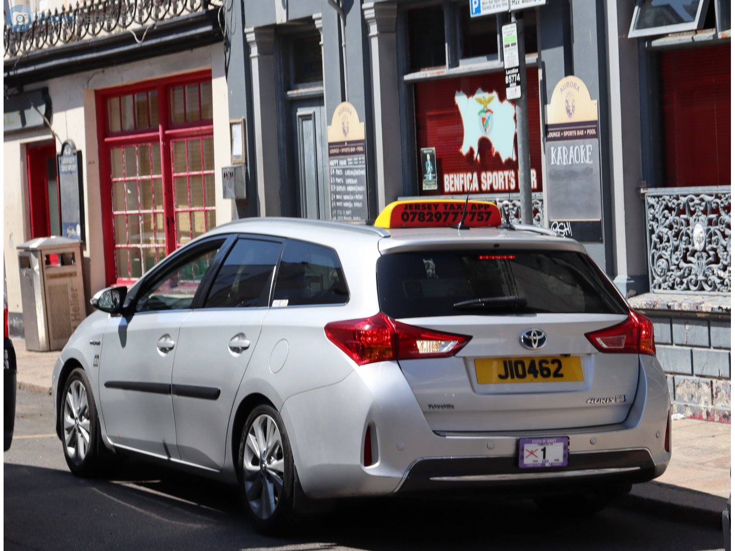 J10462, Toyota Auris 