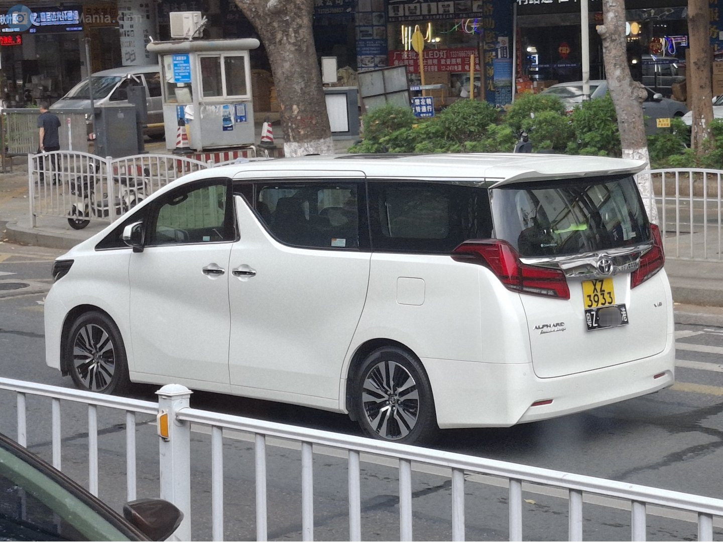 XZ 3933, Toyota Alphard 3rd gen (AH30), 2015­–2023