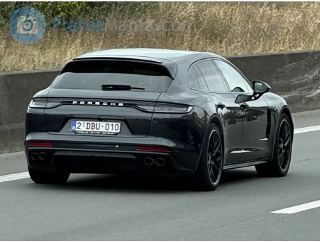 2-DBU-010, Porsche Panamera