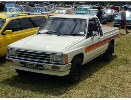 NG927, Toyota Hilux