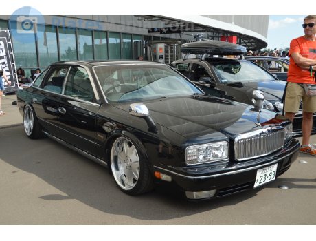 足立 332 ま 2399, Nissan President