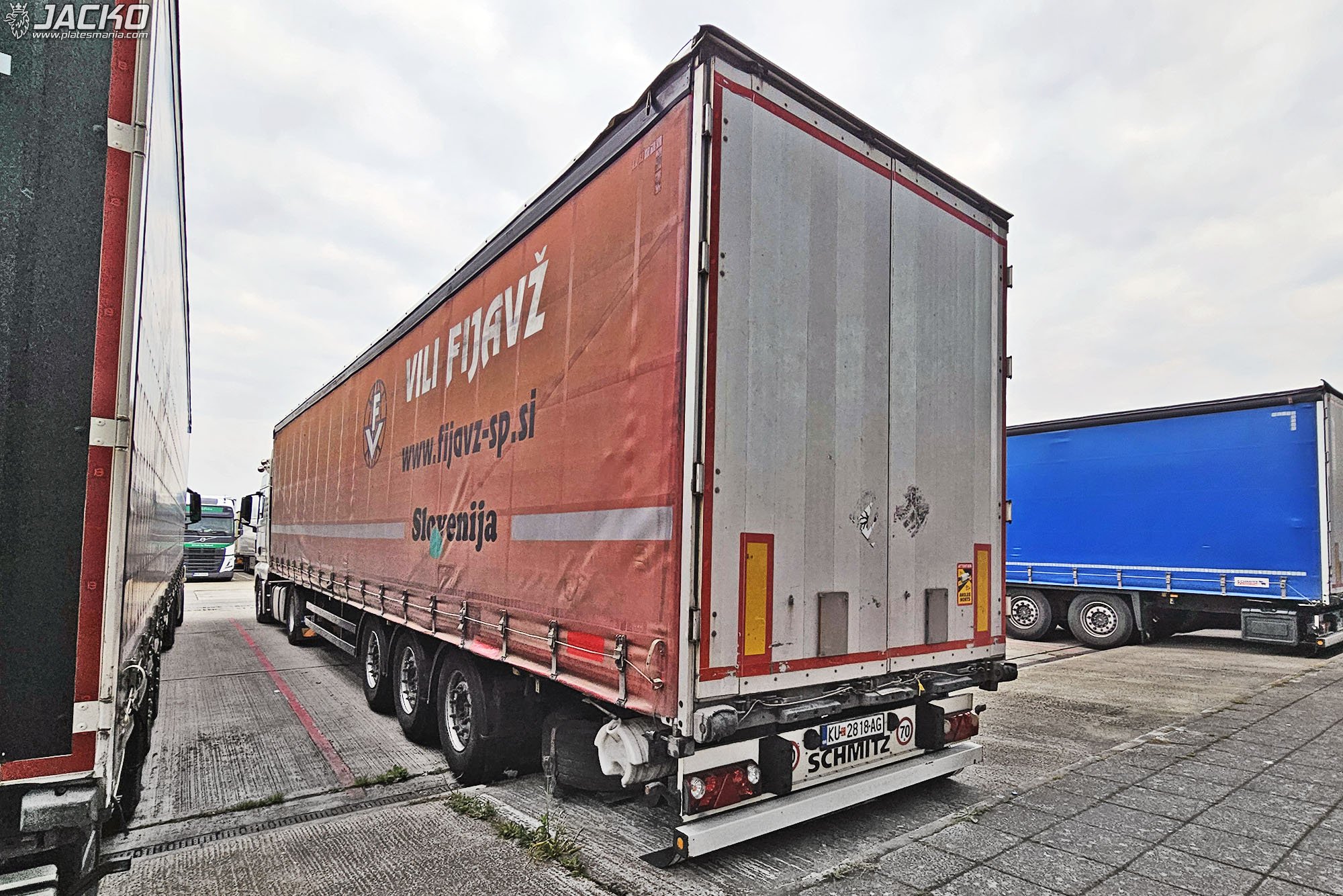 KU 2818 AG, Schmitz SCS 