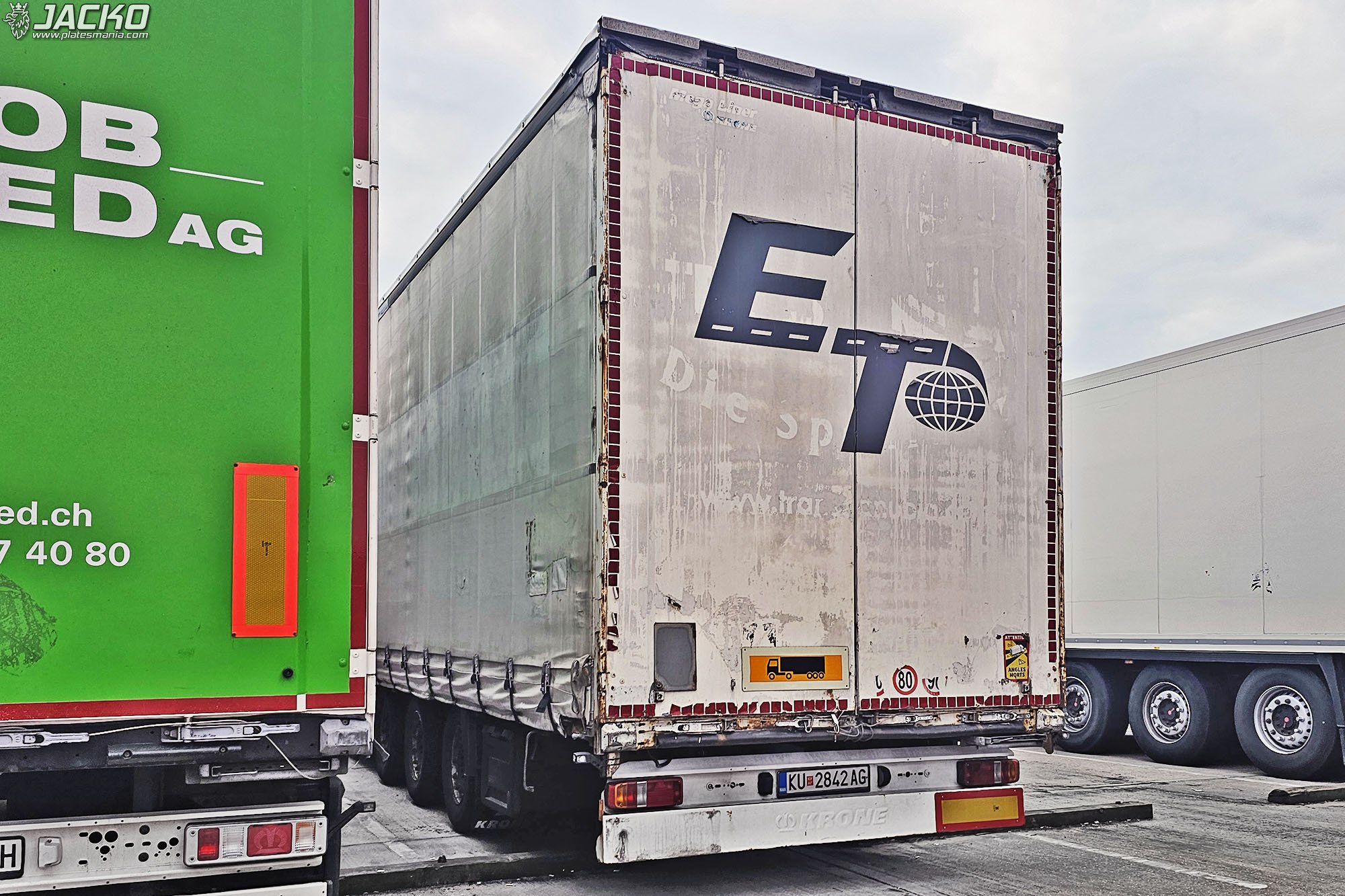 KU 2842 AG, Krone Mega Liner 