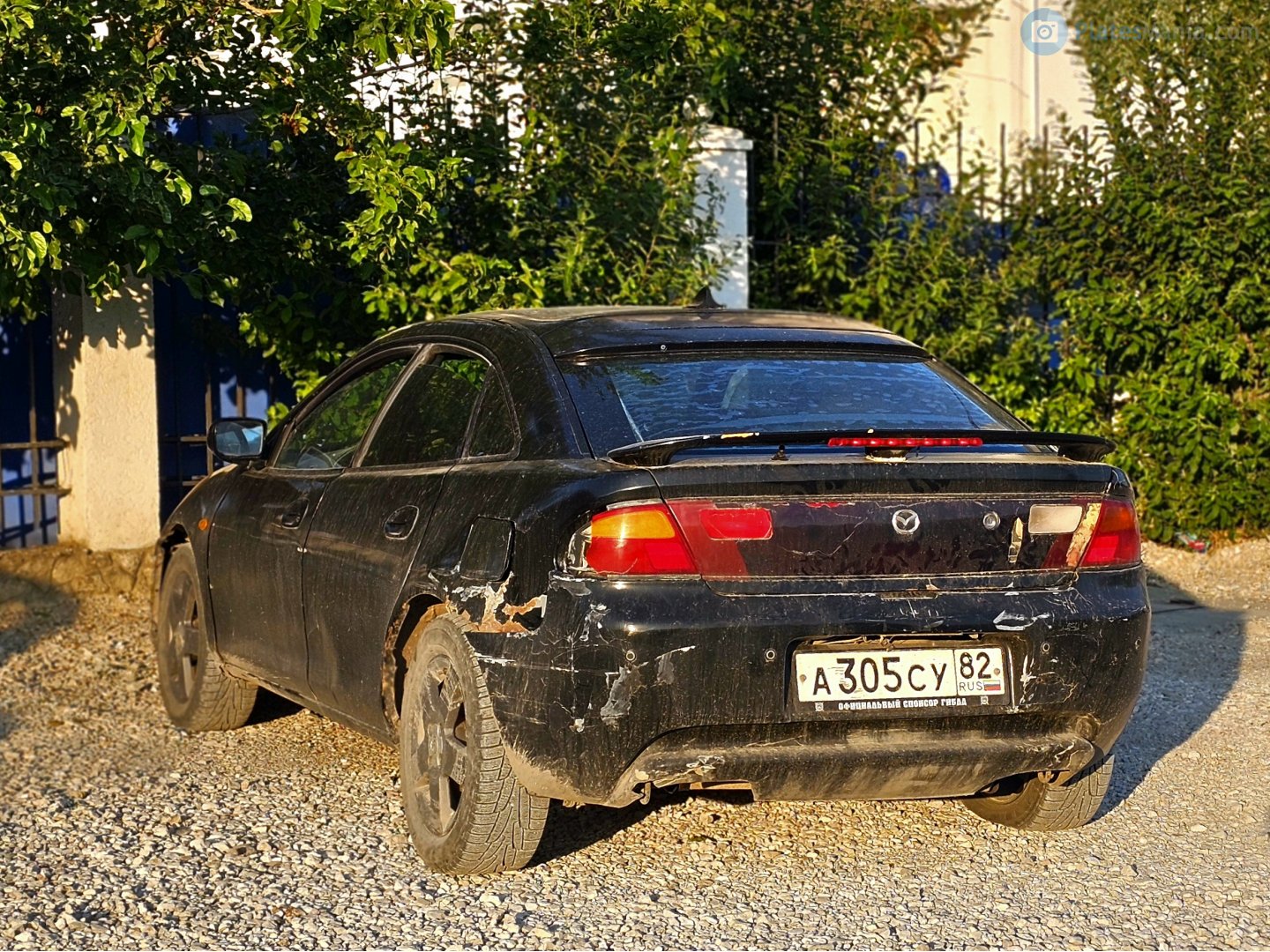 а 305 су 82, Mazda 323 5th gen F (Astina) 5-door Hatch (BA), 1994–1998