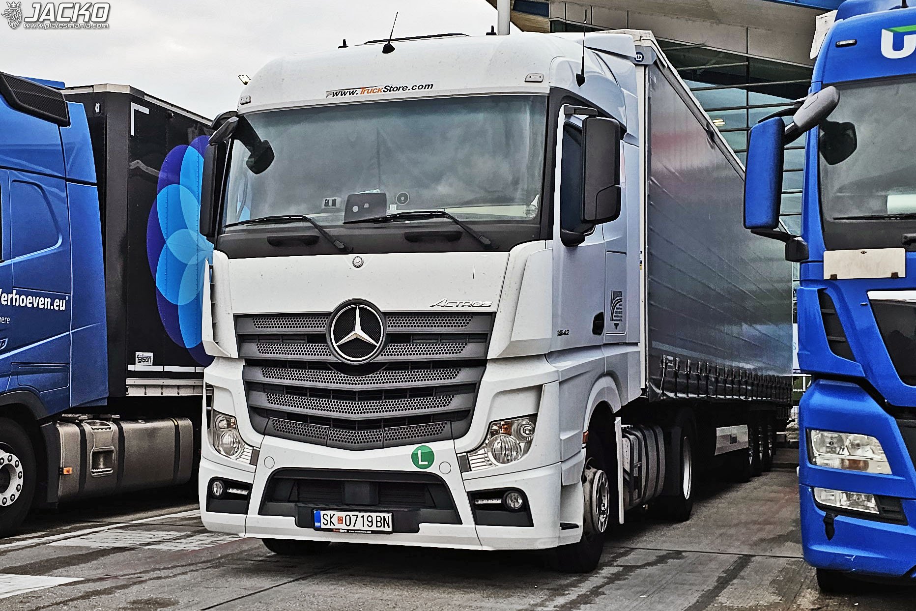 SK 0719 BN, Mercedes-Benz Actros 3rd gen (MP4/MP5), 2011–