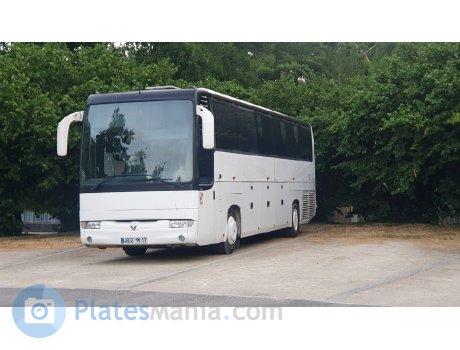 4832 YM 17, Renault Iliade