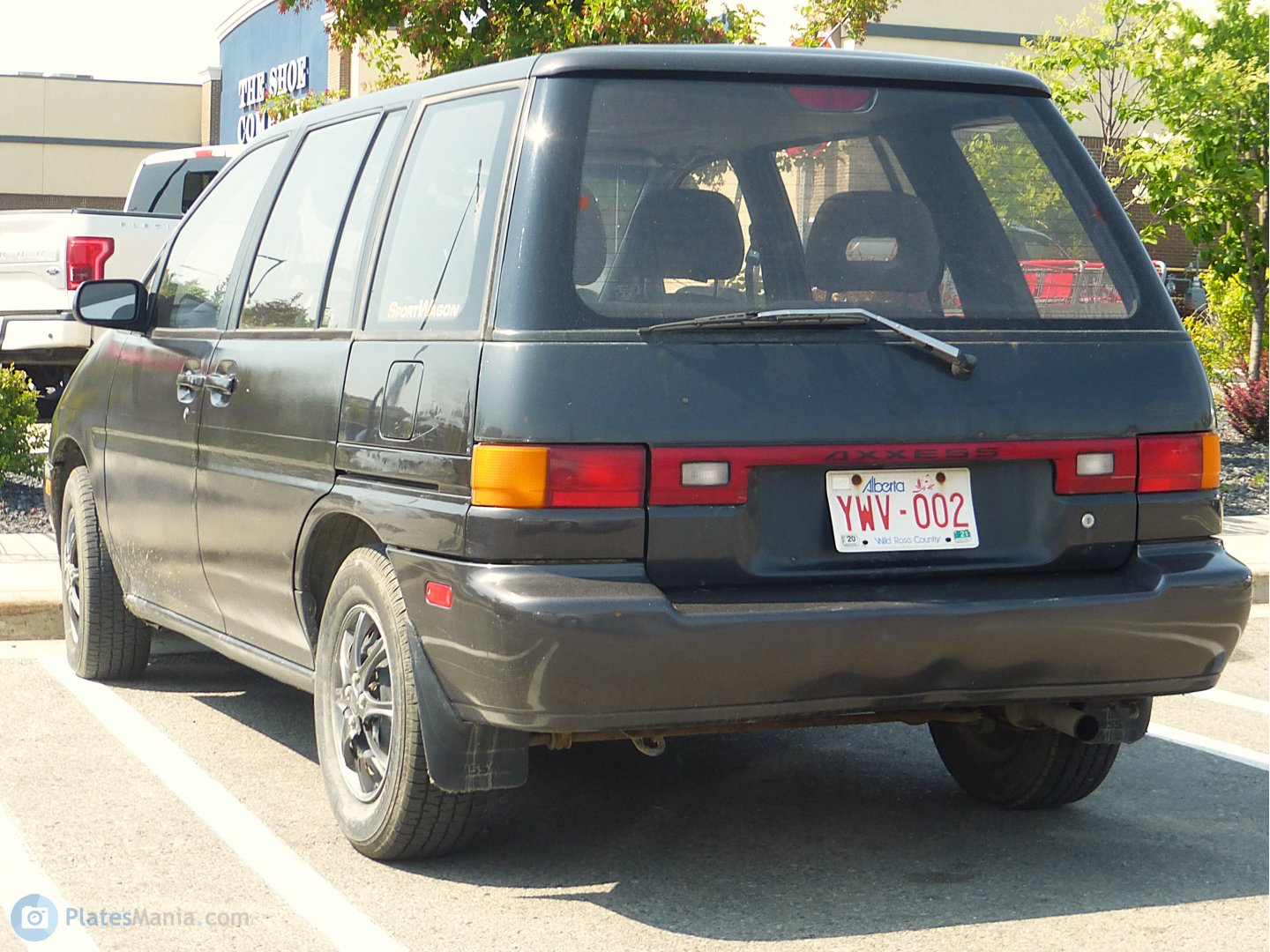 YWV-002, Nissan Axxess 1st gen (M11; NA-market), 1990–1995