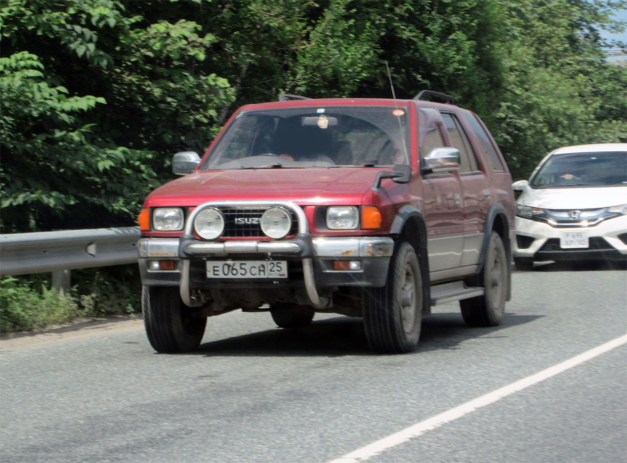 е 065 сн 25, Isuzu MU Wizard 1st gen (UCS55/UCS69GW), 1990–1998
