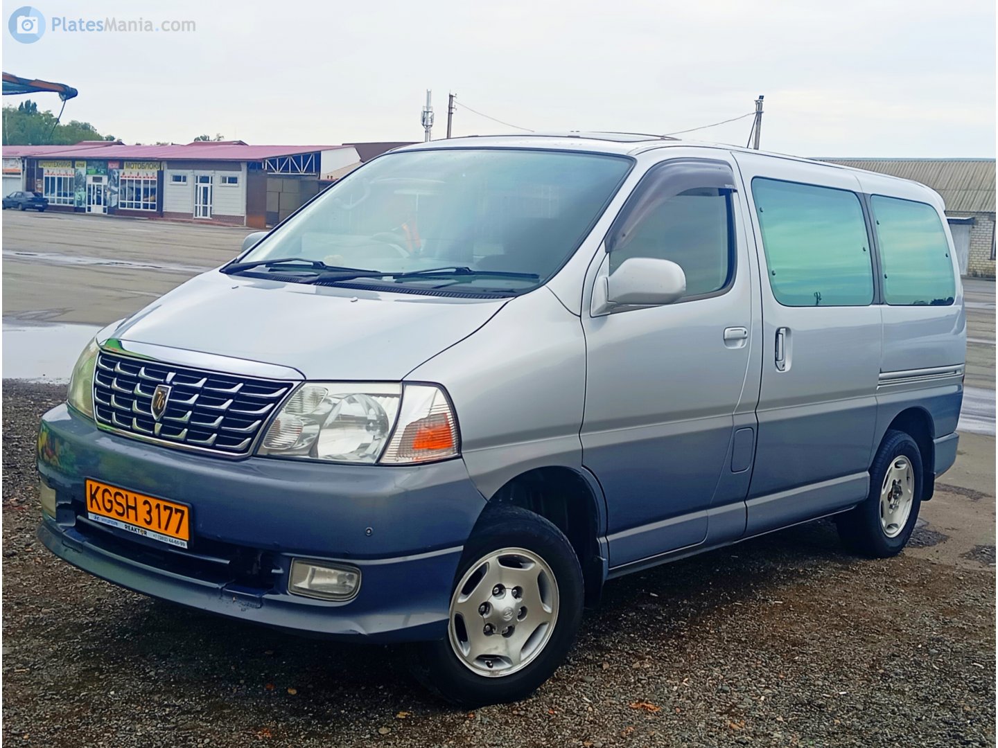 KGSH3177, Toyota HiAce Grand HiAce (XH10; JP-market), 1999–2002