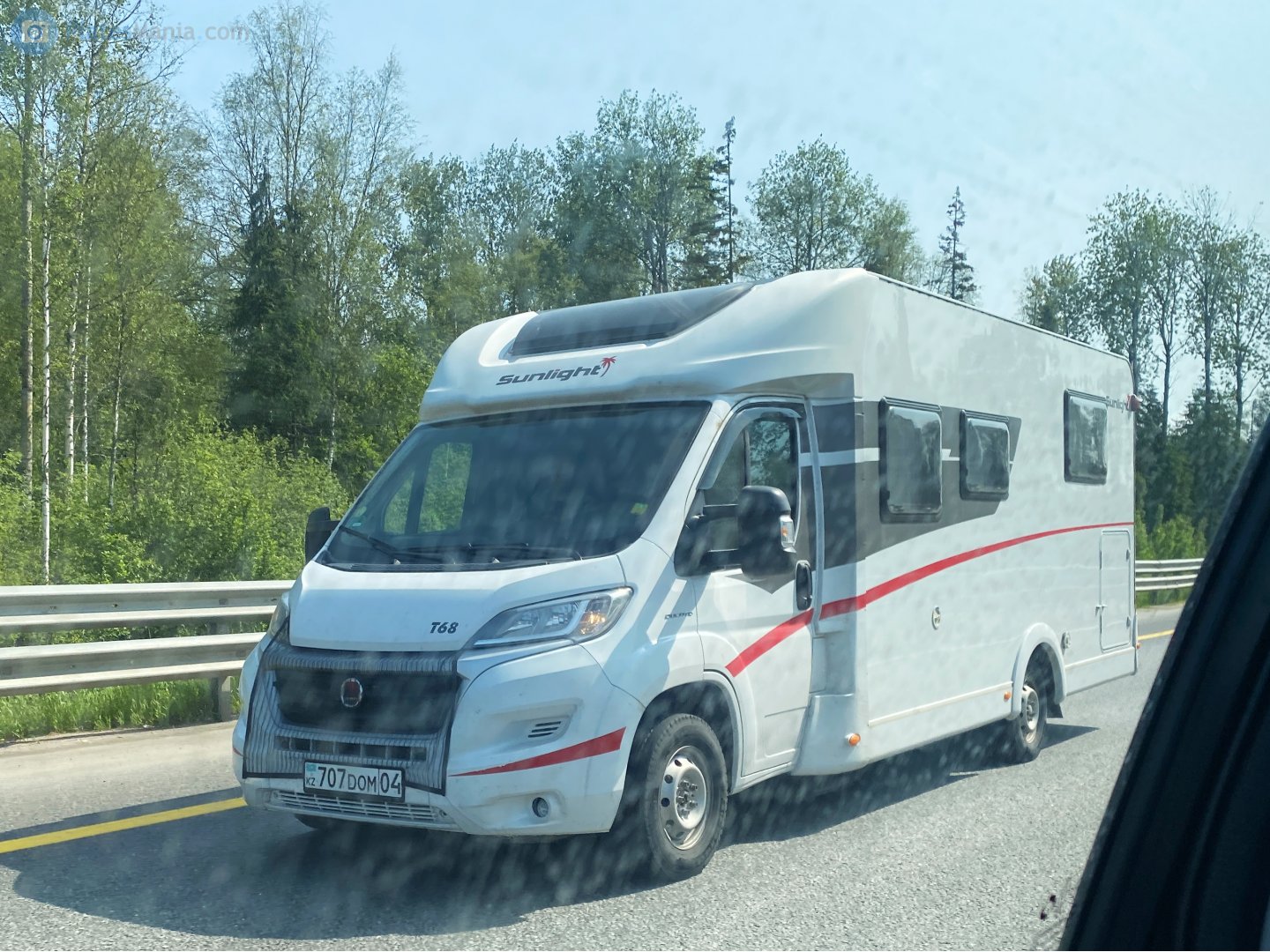 707 DOM 04, Sunlight T-Series 