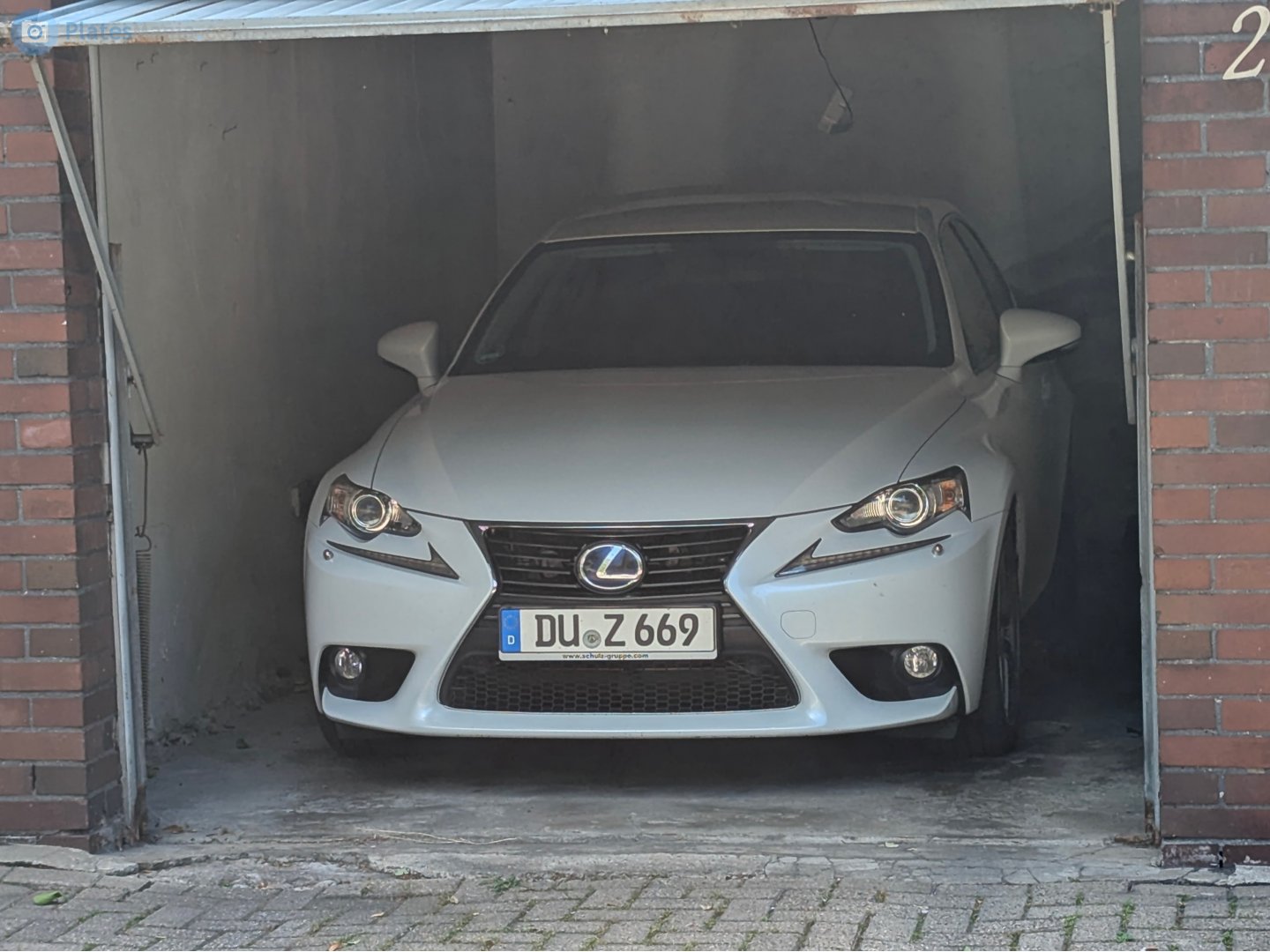 DU Z 669, Lexus IS 3rd gen (XE30), 2013–2016