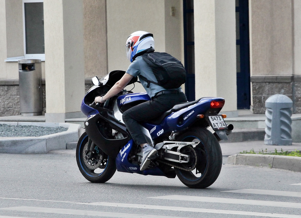 5473 ат 74, Yamaha YZF 1000R Thunderace, 1995–2005