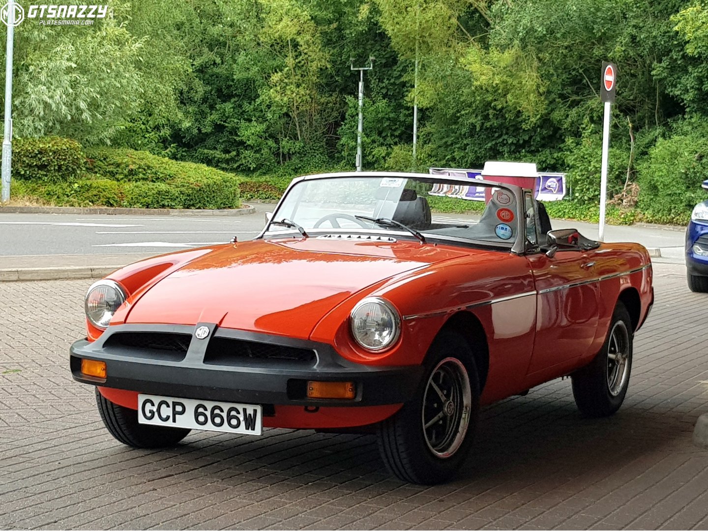 GCP666W, MG B 1st gen Roadster, 1962–1980