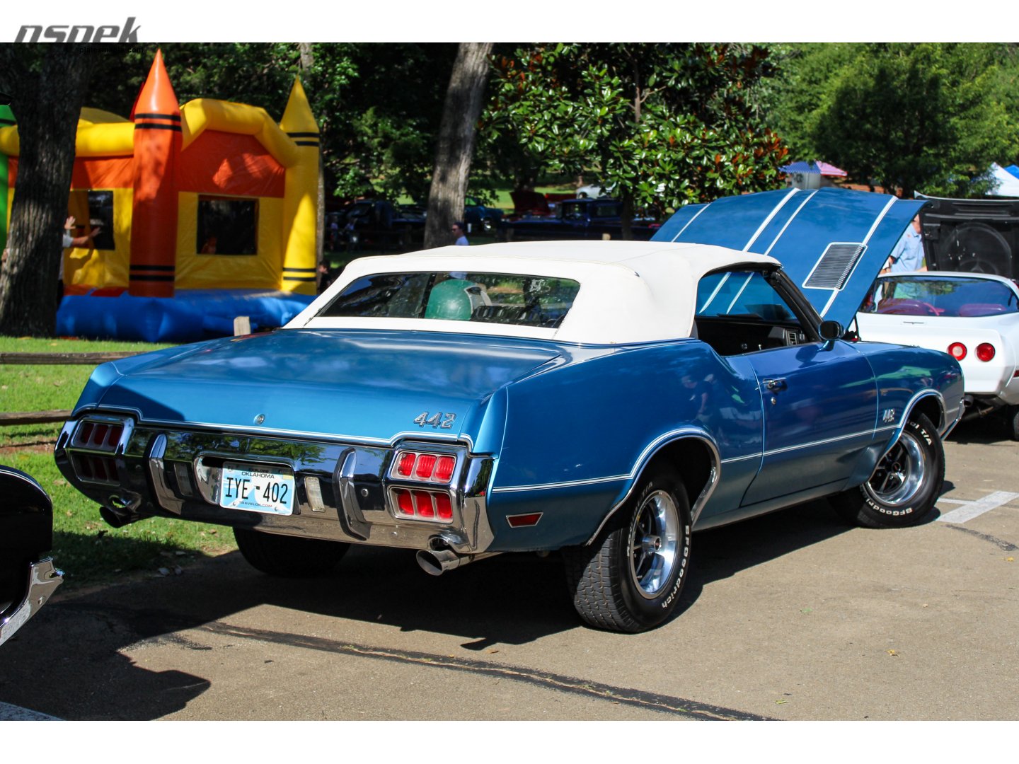 IYE-402, Oldsmobile 442 2nd gen 1972 (Cutlass 442) Convertible (67; A-body), 4th facelift, 1971–1972
