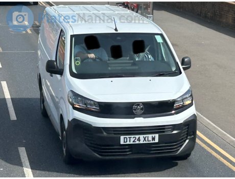 DT24 XLW, Vauxhall Vivaro