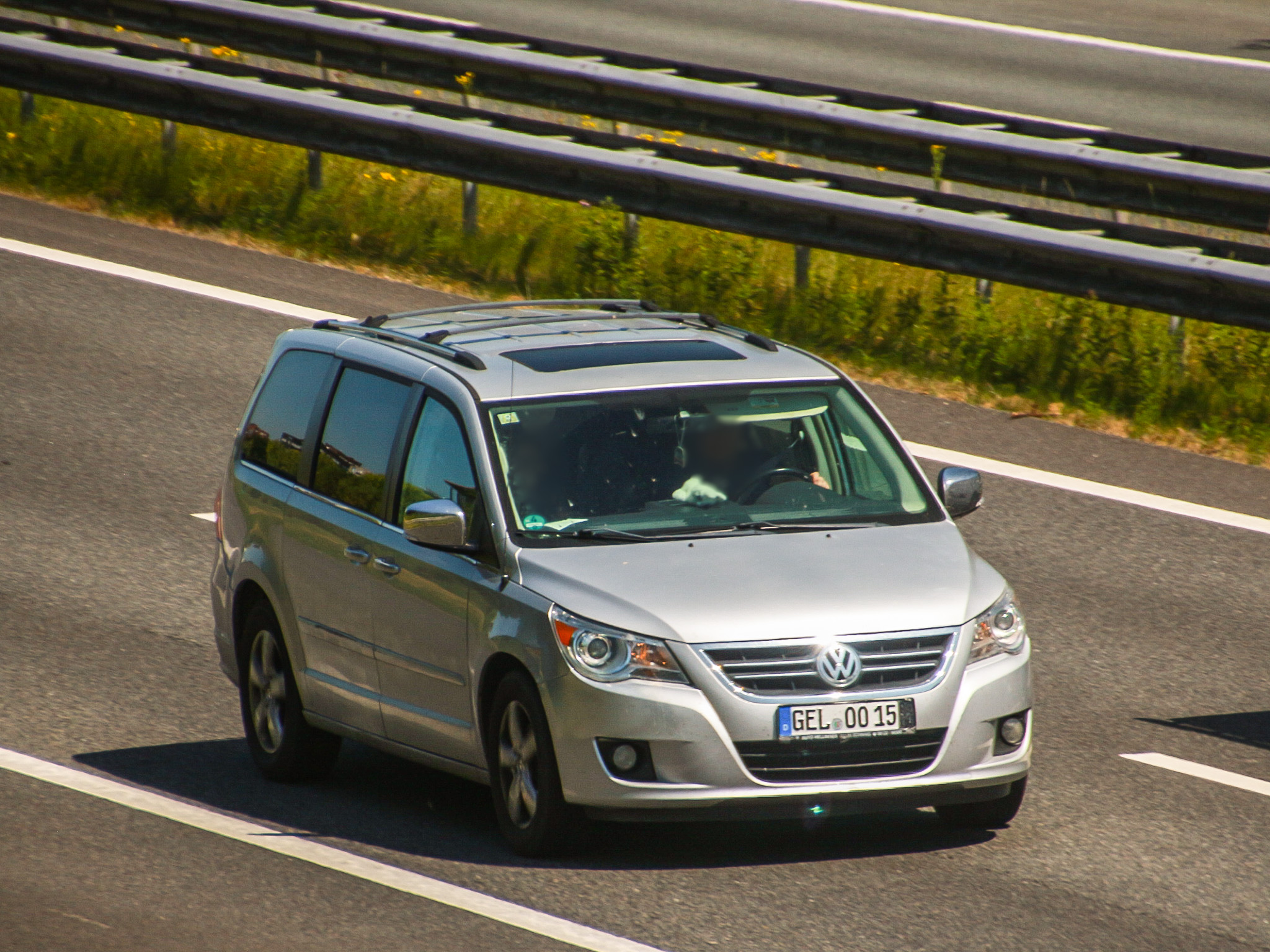GEL OO 15, Volkswagen Routan 1st gen (RT), 2008–2013
