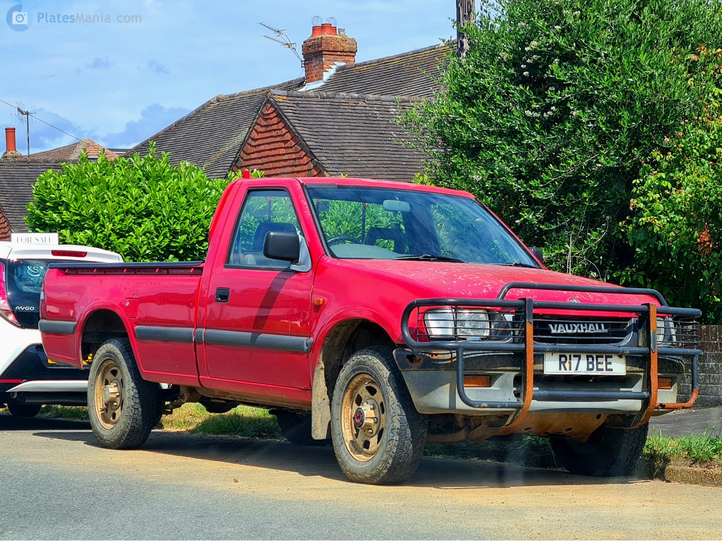 R17BEE, Vauxhall Brava 1st gen (TF), 1991–2001