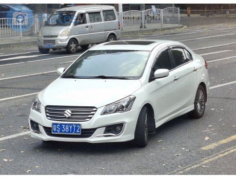 粤S·38YT2, Suzuki Alivio