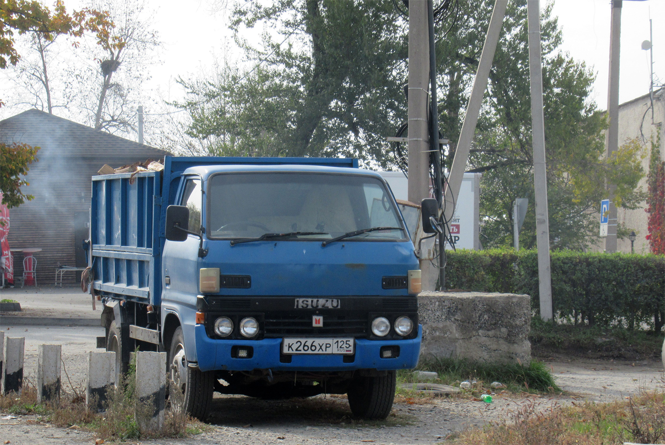 к 266 хр 125, Isuzu Elf 3rd gen 150/250, 1975–1984