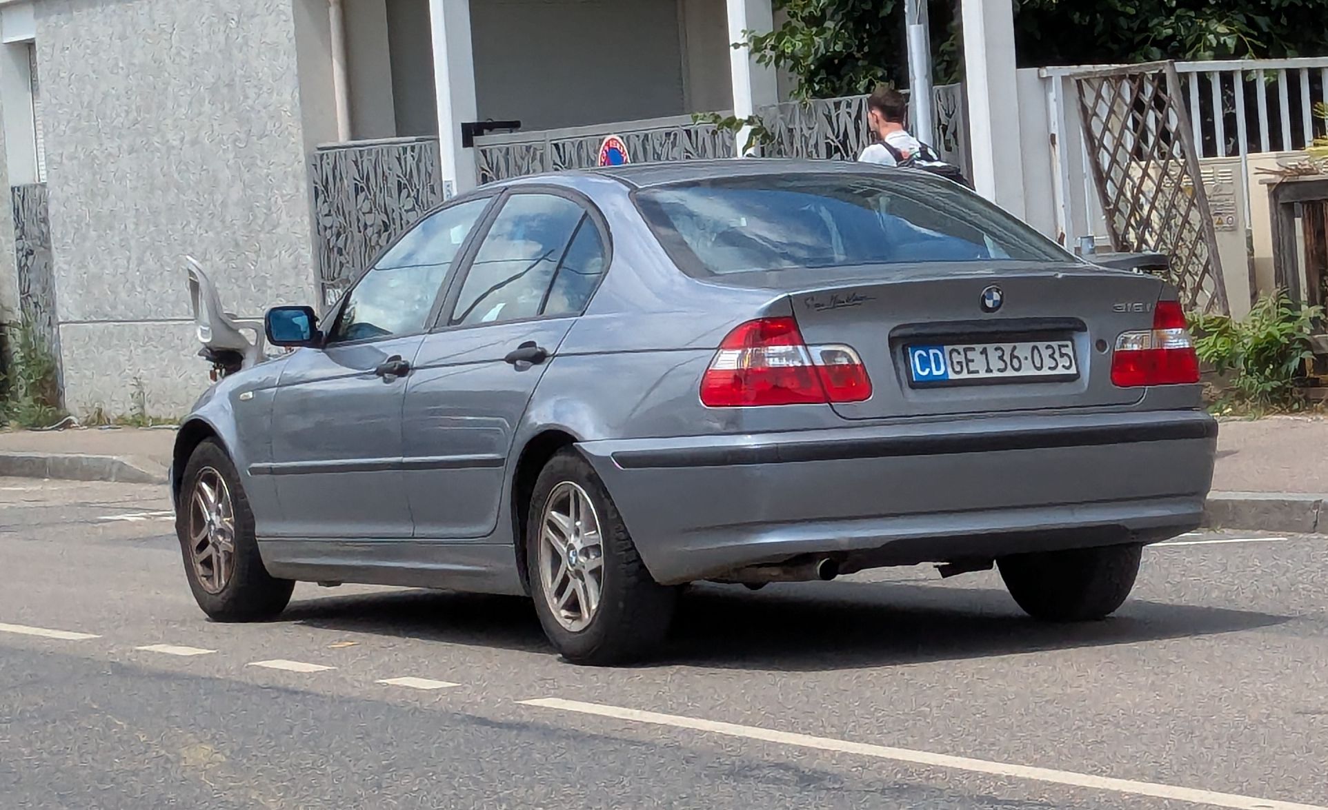 CD GE 136-035, BMW 3 Series 4th gen Sedan (E46), 1998–2005