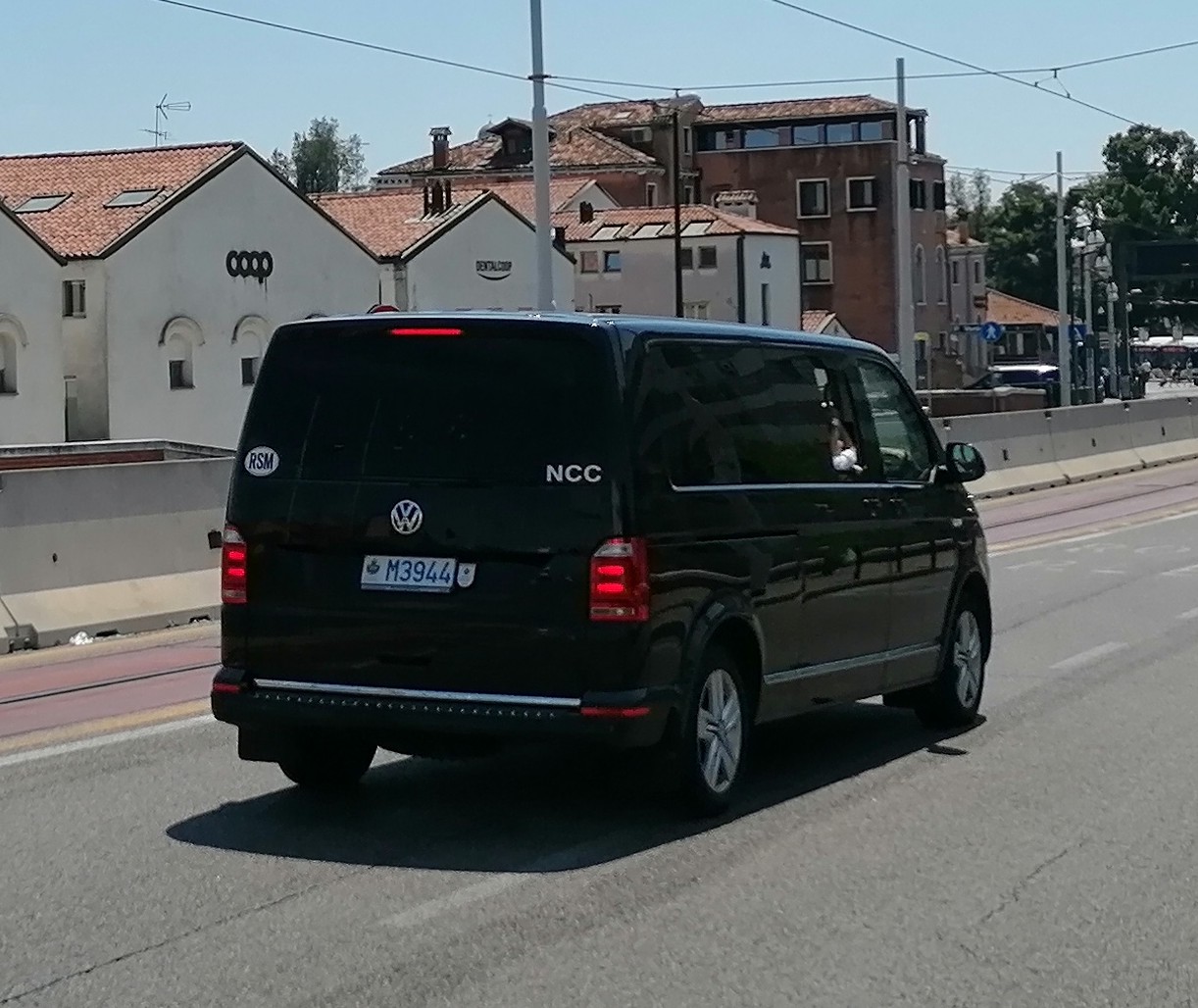 M3944, Volkswagen Multivan T6 (SG), 2015–2019