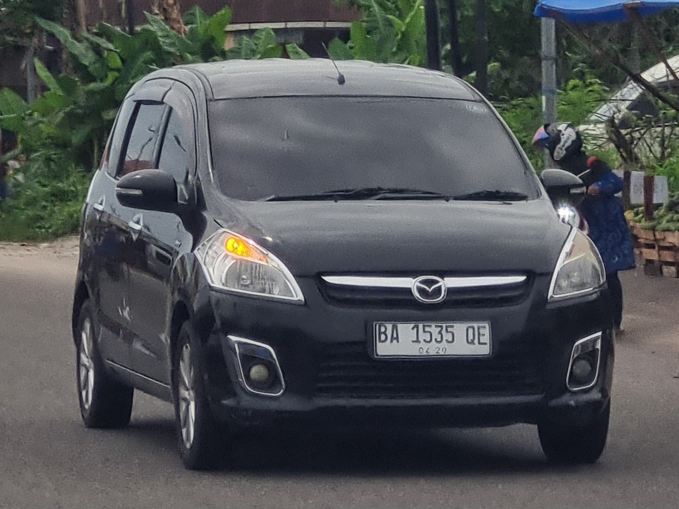 BA 1535 QE, Mazda VX-1 1st gen (ZE; ID-market), 2013–2018