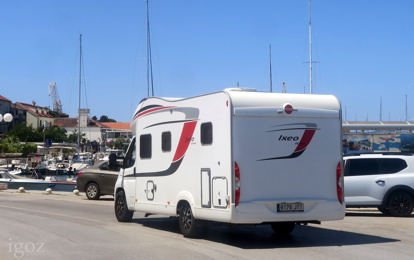 9176 JTT, Bürstner Ixeo 