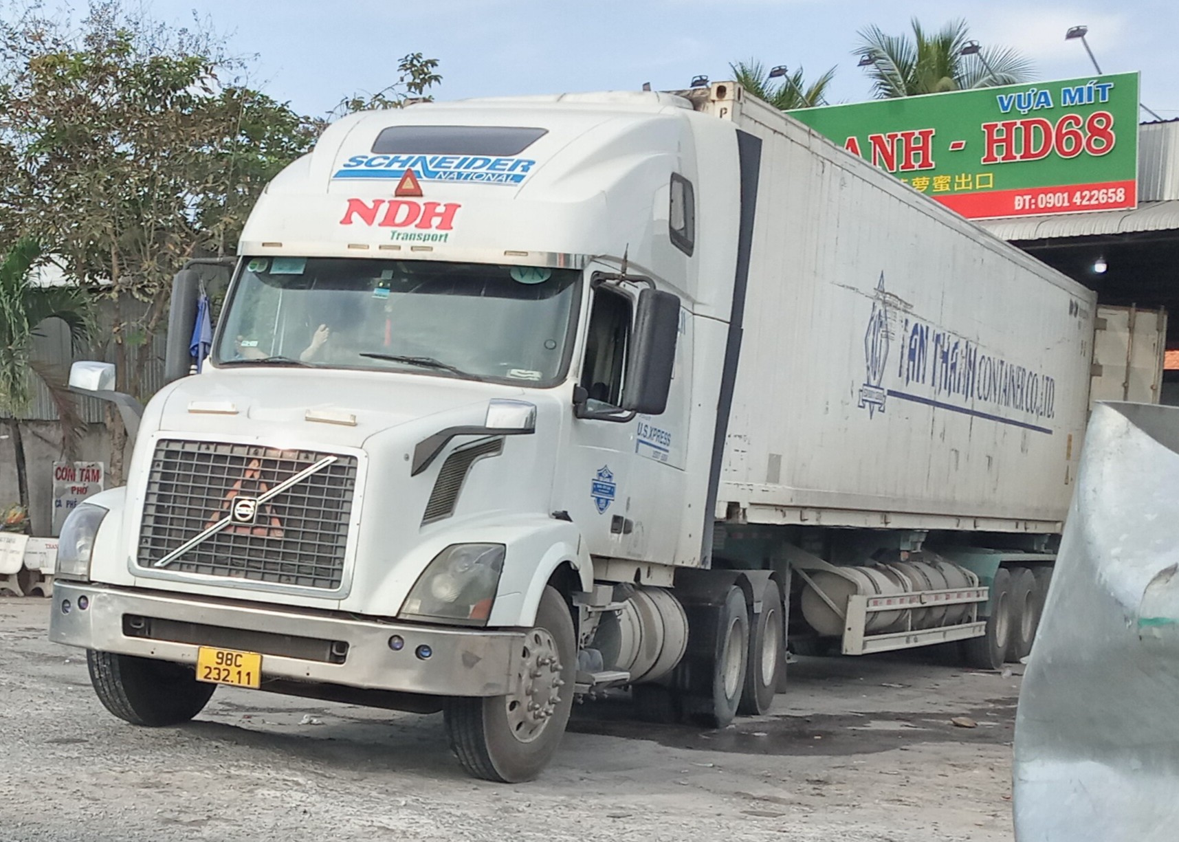 98C-232.11, Volvo VN Series 2nd gen VNL, 2002­–2017