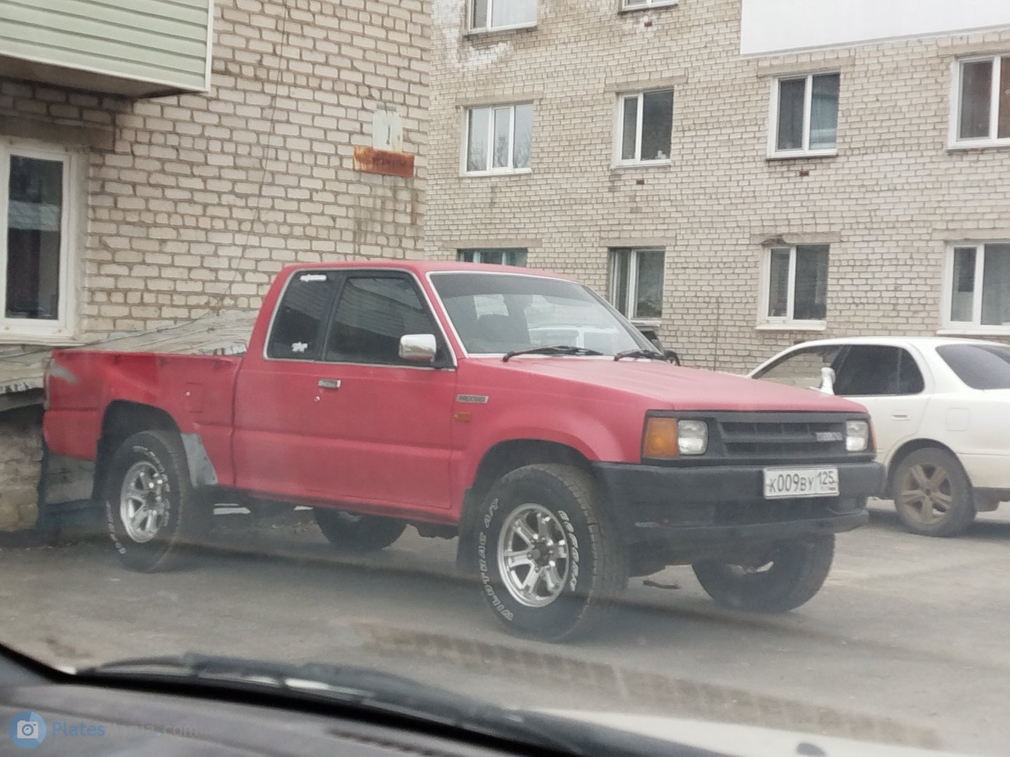 к 009 ву 125, Mazda Proceed 4th gen (UF), 1990–1999