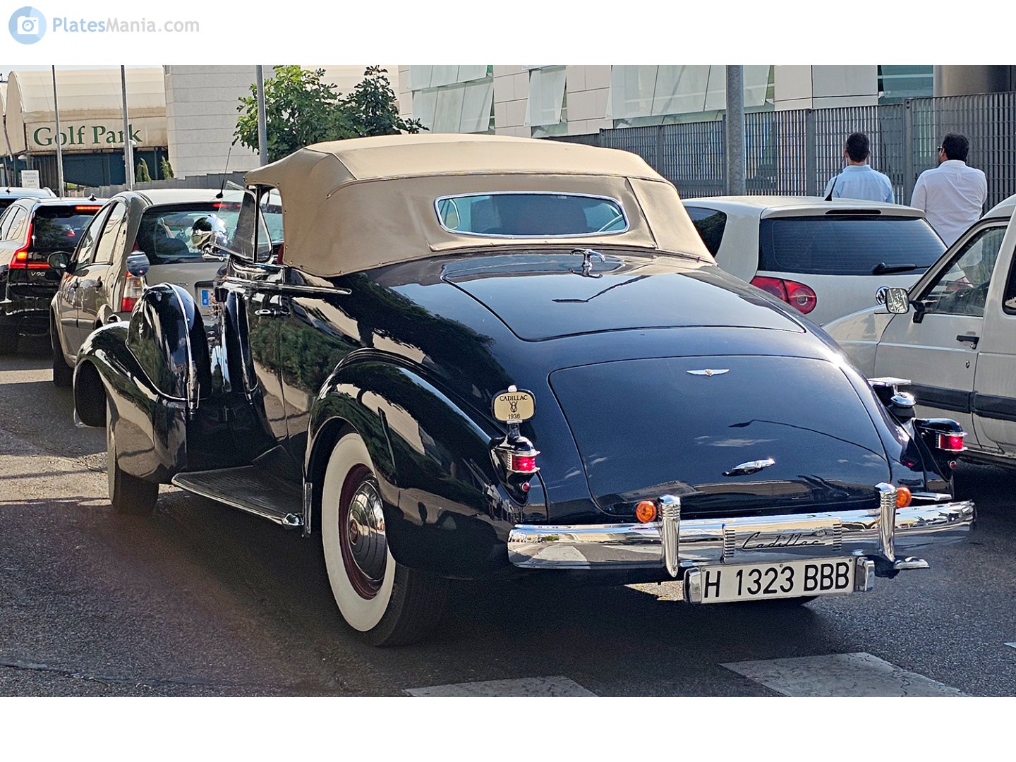 H 1323 BBB, Cadillac Series 60 1st gen 2-door Convertible (6067; B-body), facelift, 1937–1938