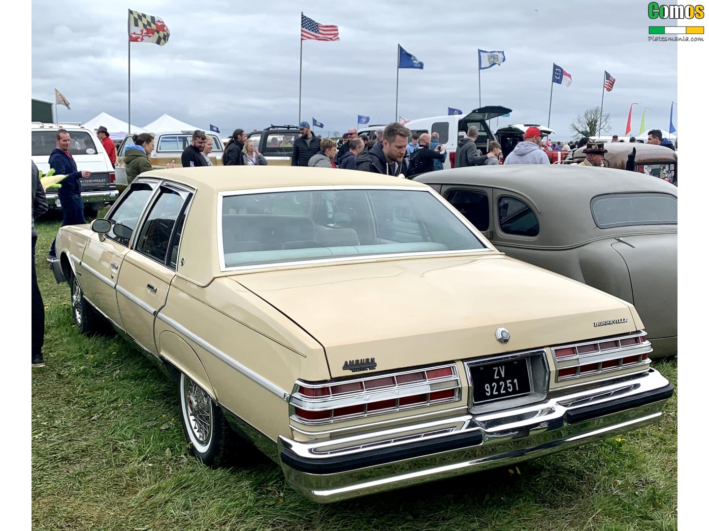 ZV 92251, Pontiac Bonneville 6th gen 4-door Sedan (69; B-body), 1976–1981