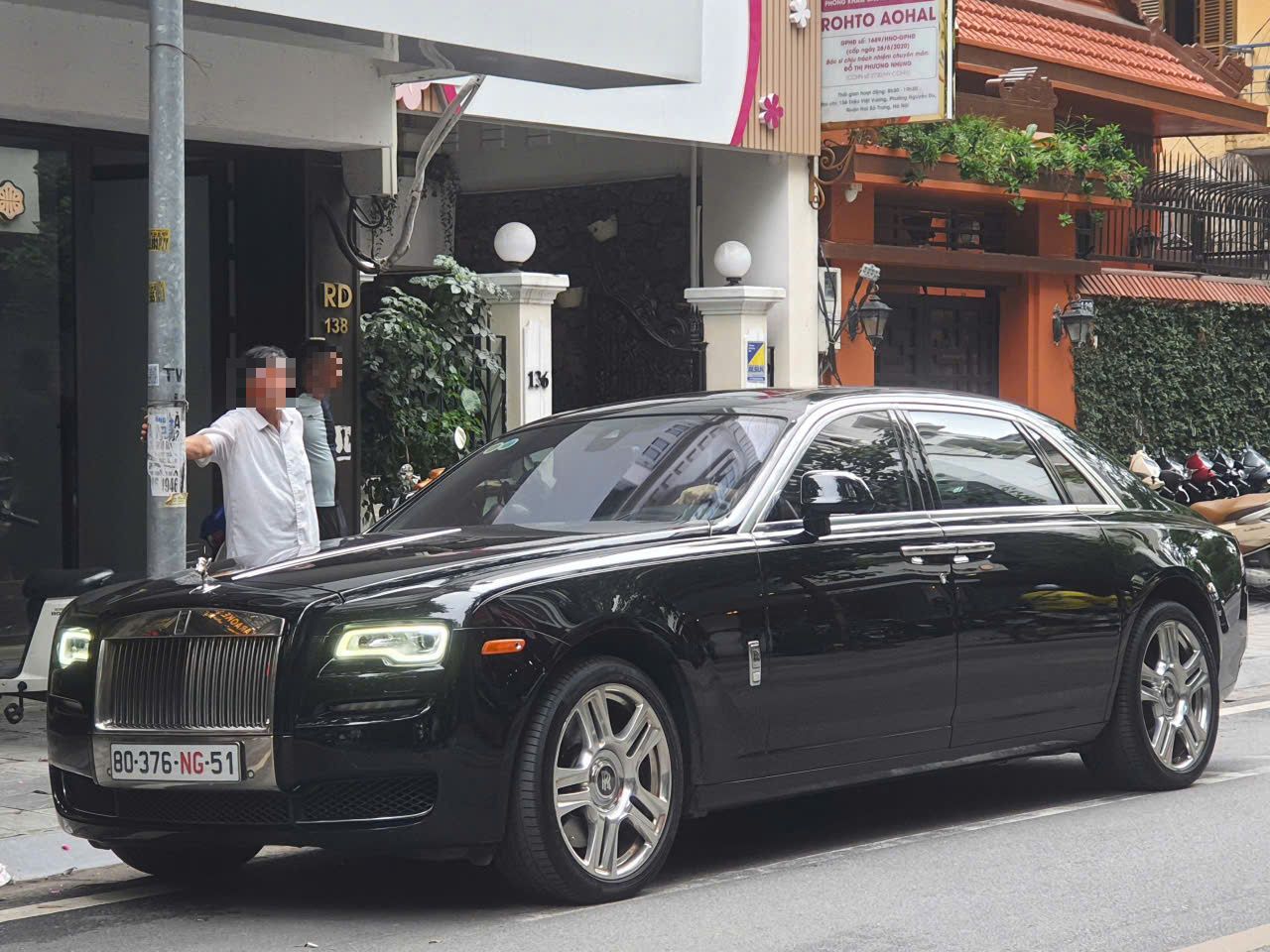 80-376-NG-51, Rolls-Royce Ghost 1st gen (RR4), facelift, 2014–2020