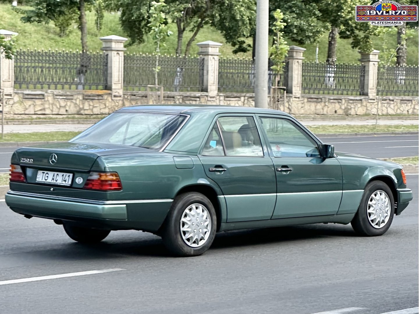 TG AC 141, Mercedes-Benz E-Klasse 1st gen Sedan (W124), 1984­–1995